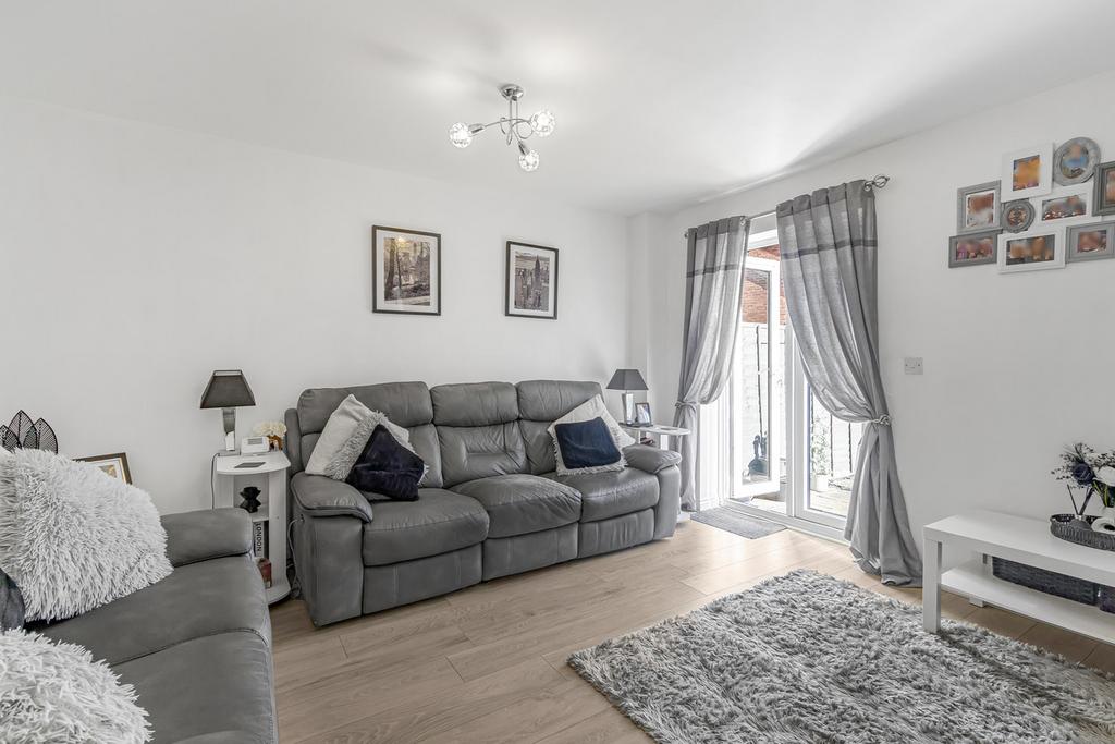 House in Bradley Stoke - More