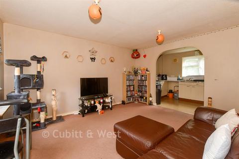 1 bedroom ground floor maisonette for sale, Ramblers Way, Crawley RH11