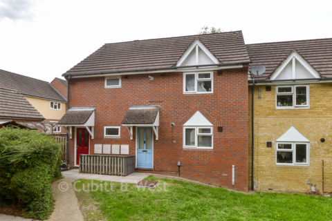 1 bedroom ground floor maisonette for sale, Ramblers Way, Crawley RH11