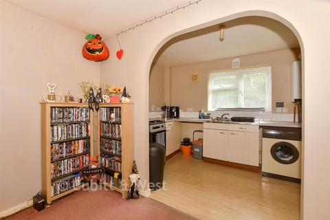1 bedroom ground floor maisonette for sale, Ramblers Way, Crawley RH11