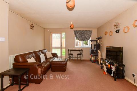 1 bedroom ground floor maisonette for sale, Ramblers Way, Crawley RH11