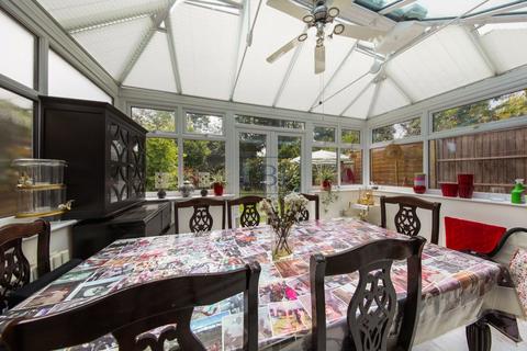 6 bedroom semi-detached house for sale, Friern Road, East Dulwich, London, SE22