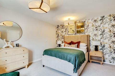 3 bedroom terraced house for sale, Honeybee Lane, Swindon