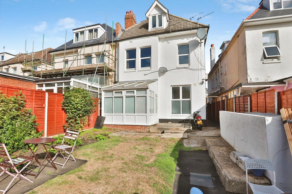 Apartment in Dorset - View 5