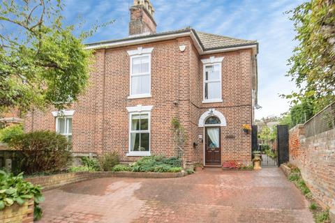 3 bedroom semi-detached house for sale, Bishops Hill, Ipswich