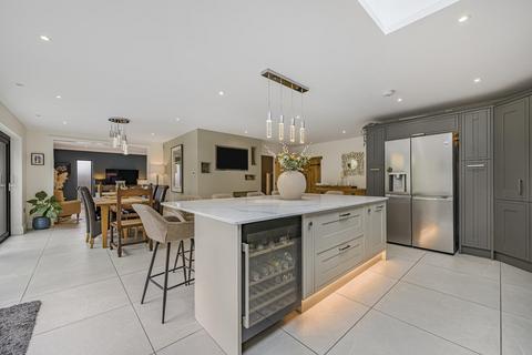 4 bedroom detached house for sale, Parkwood Road, Bexley