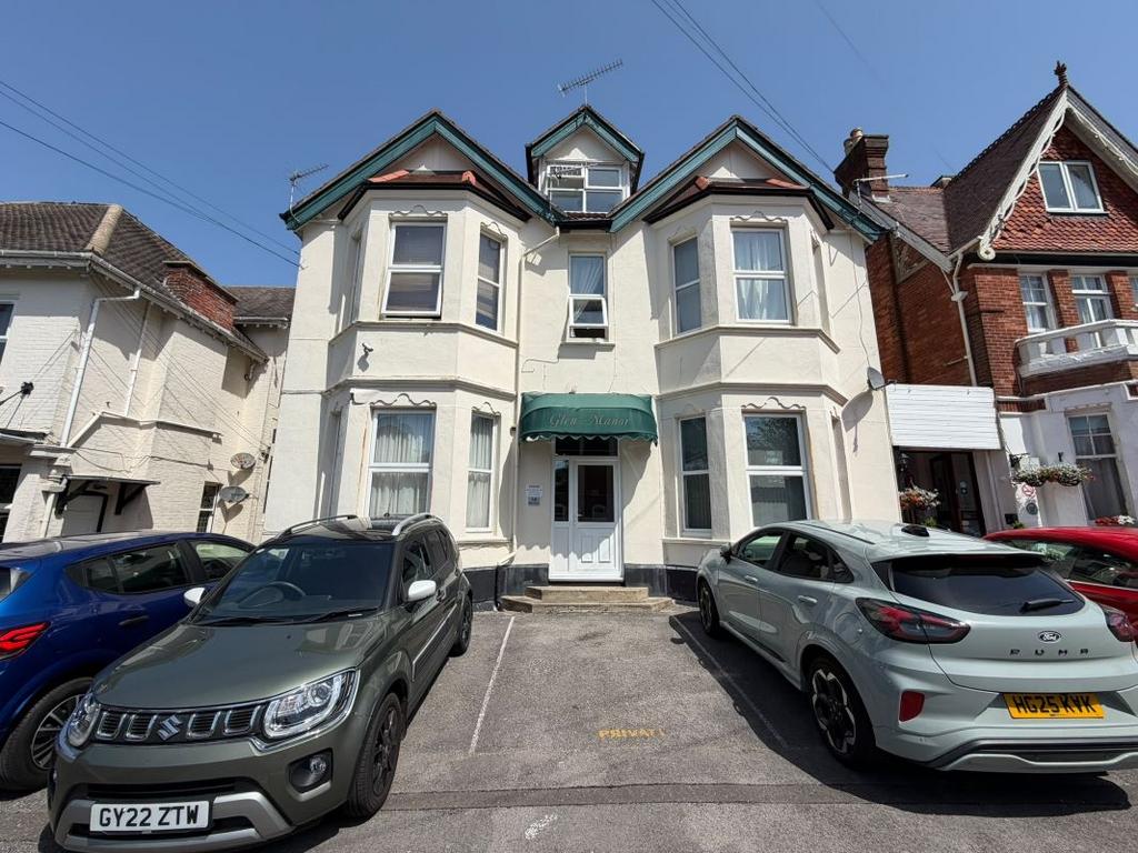 Apartment in Bournemouth