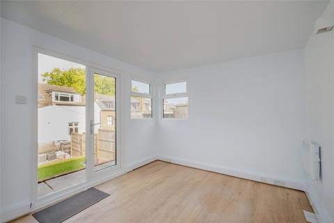 2 bedroom apartment for sale, Knollys Road, London SW16