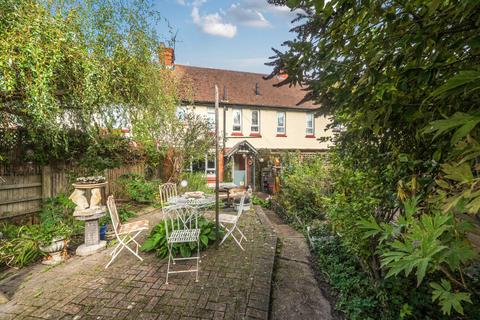 3 bedroom terraced house for sale, St. George's Avenue, Newbury