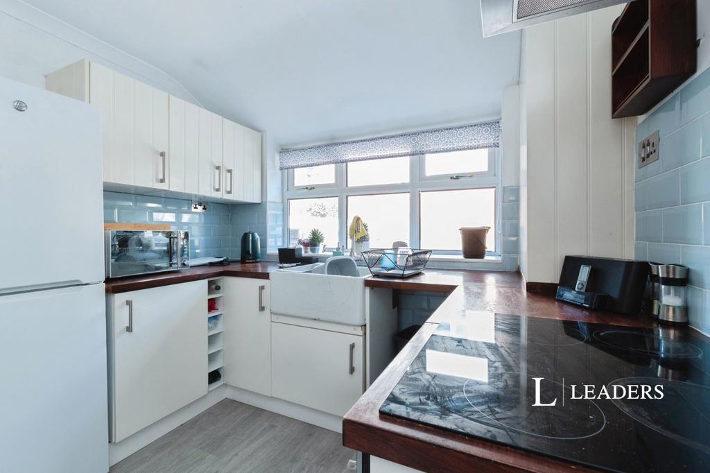 Apartment in Dorset - View 2