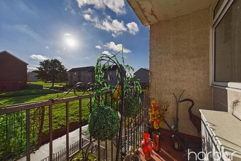 2 bedroom flat for sale, Mossvale Square, Craigend, Glasgow, G33 5PQ