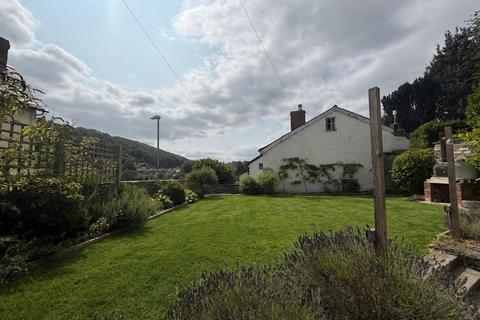 4 bedroom townhouse for sale, Castle Road, Knighton
