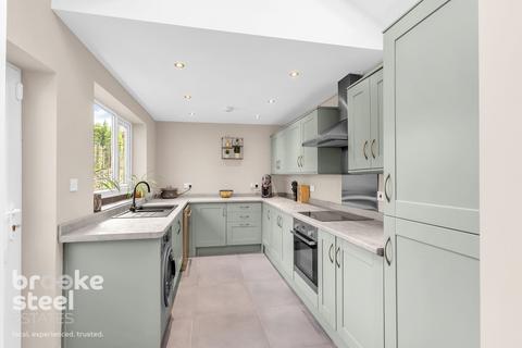 3 bedroom cottage for sale, Bury Road, Edenfield
