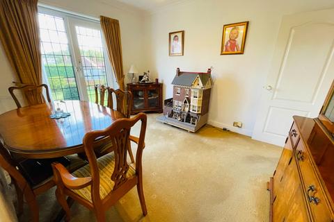 2 bedroom detached bungalow for sale, Aldham Crescent, Wombwell, Barnsley, S73 8ES