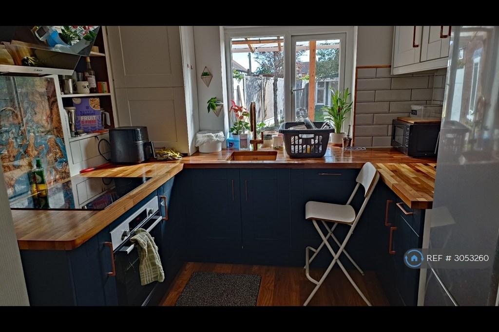 House in Rainham - View 3
