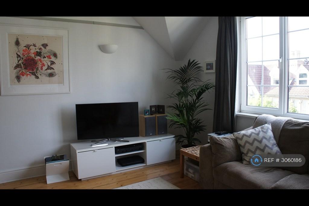 Apartment in Bristol - View 2