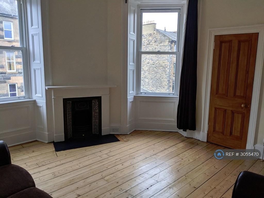 Apartment in Edinburgh - More