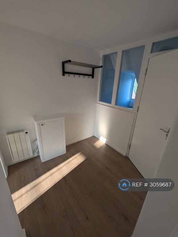 Apartment in Bristol - View 2