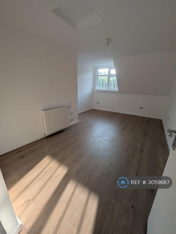 Apartment in Bristol - More
