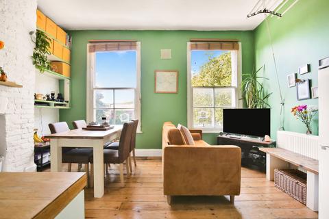 1 bedroom terraced house for sale, Cadogan Terrace, London, E9