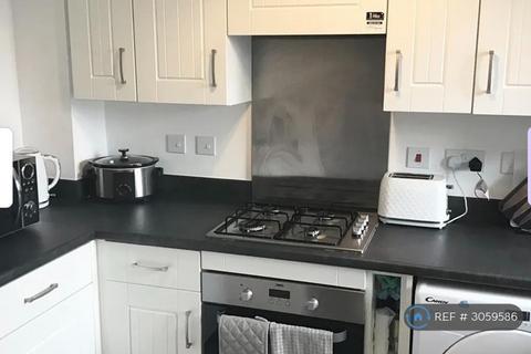 2 bedroom end of terrace house to rent, Booth Crescent, Telford, TF3