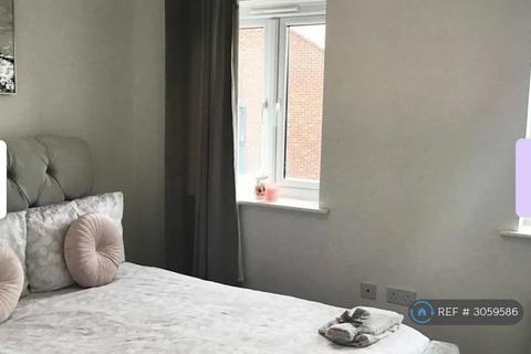 2 bedroom end of terrace house to rent, Booth Crescent, Telford, TF3