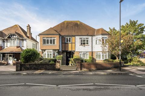 2 bedroom flat to rent, Hill Lane, Southampton SO15