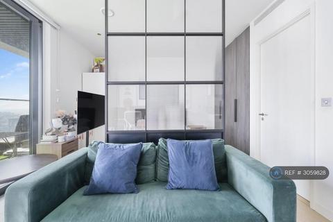 Studio to rent, Hobart Building, London, E14