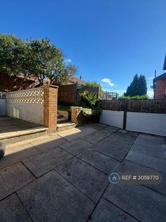 3 bedroom semi-detached house to rent, Norton In The Moors, Stoke On Trent, ST6