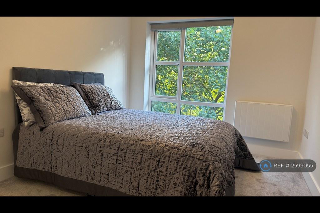 Apartment in Southampton - View 2