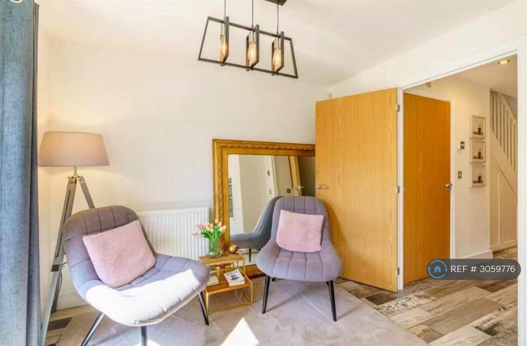House in Newcastle Upon Tyne - More