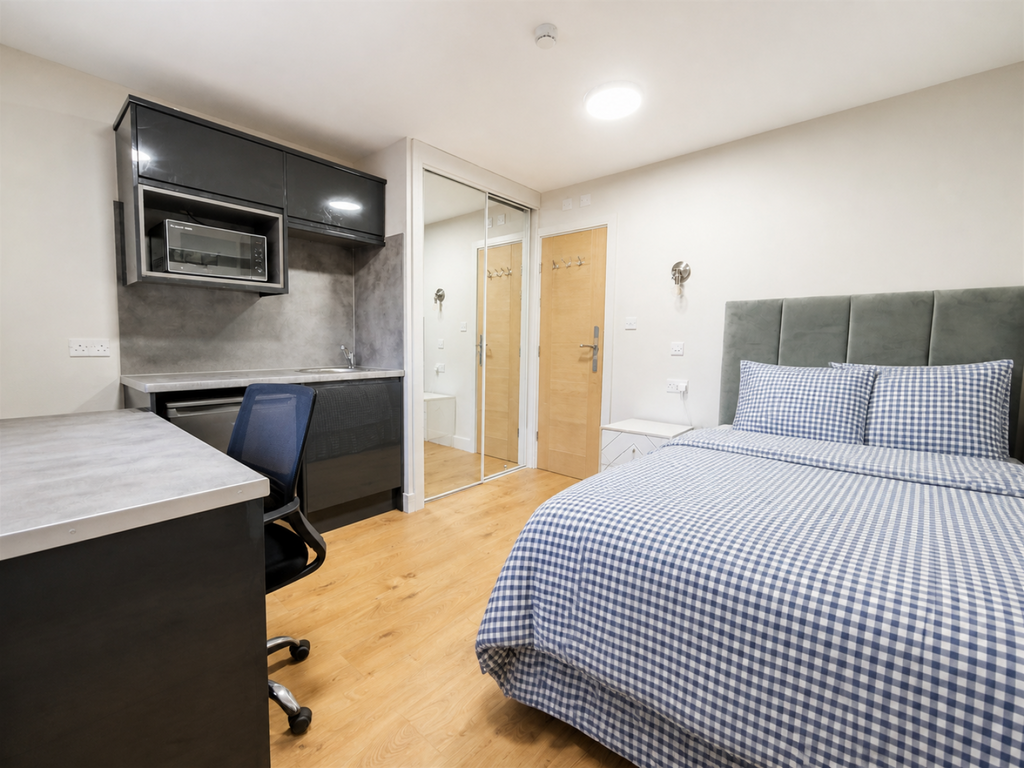 House in Birmingham, Selly Oak - View 2