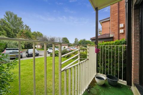 2 bedroom flat for sale, Melbourne Court, Braidpark Drive, Giffnock, Glasgow, G46