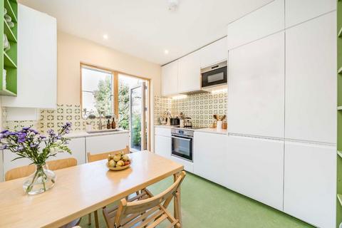 3 bedroom flat for sale, Lambton Road, LONDON N19