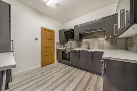 2 bedroom flat to rent, Sellons Avenue, London NW10