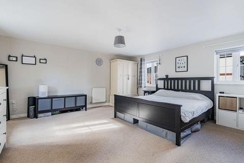 3 bedroom semi-detached house for sale, Endeavour Road, Swindon, SN3