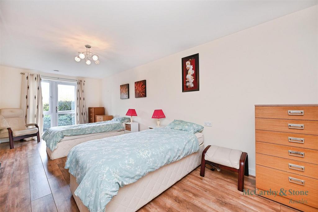 Apartment in Edinburgh - View 5
