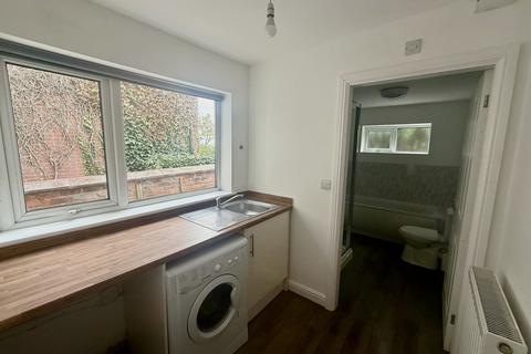 3 bedroom house to rent, High Street, Chester, CH4