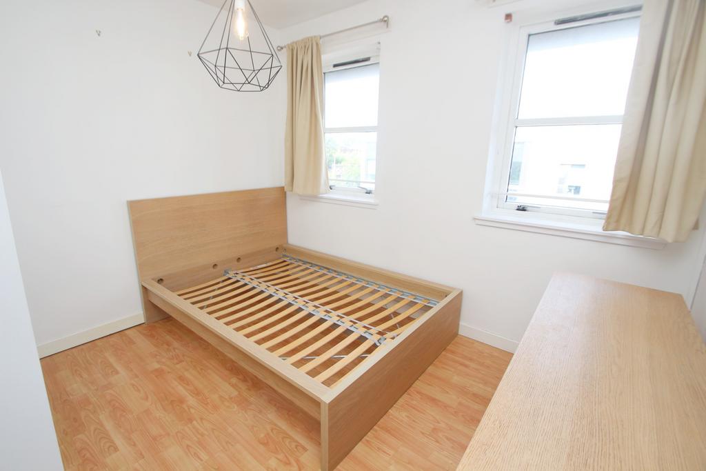 Apartment in Glasgow - More