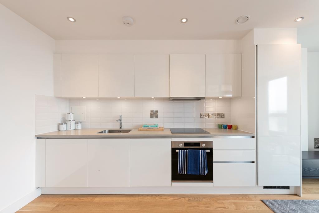 Apartment in WEMBLEY - View 2
