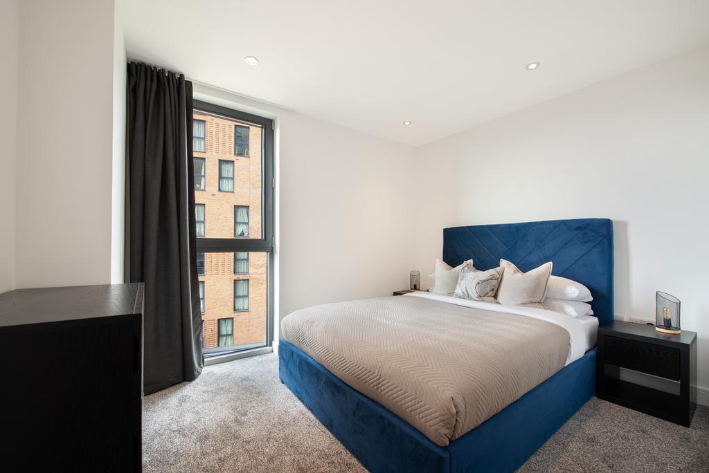 Apartment in WEMBLEY - View 4