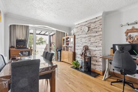 4 bedroom semi-detached house for sale, West Towers, Pinner