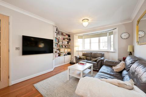 undefined, Sherriff Close, Esher, Surrey, KT10