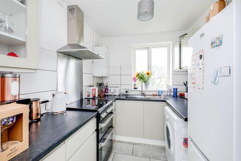 2 bedroom flat to rent, Peckover Road, NORWICH