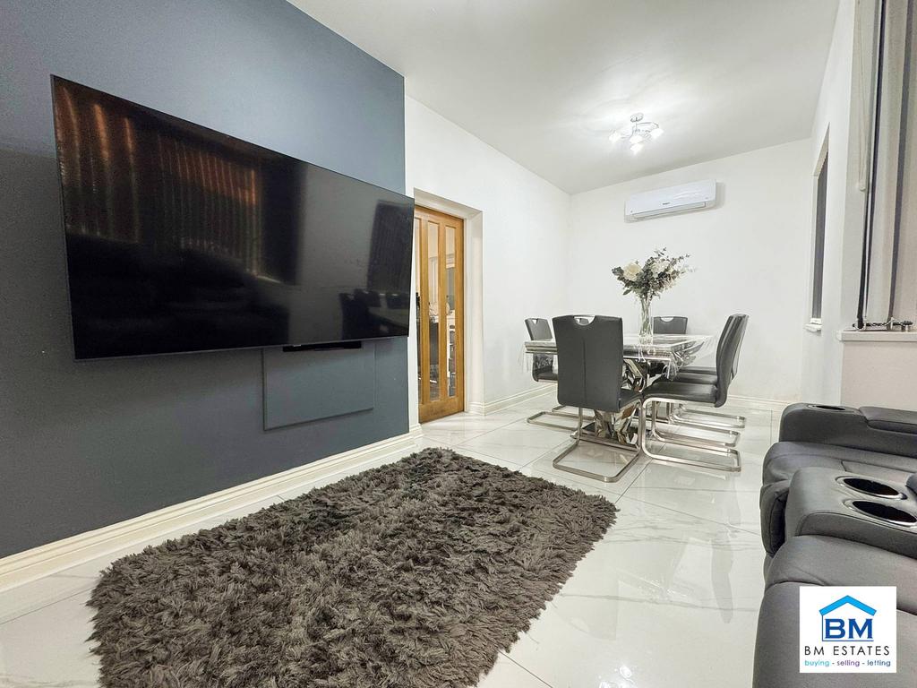 House in Leicester - View 5