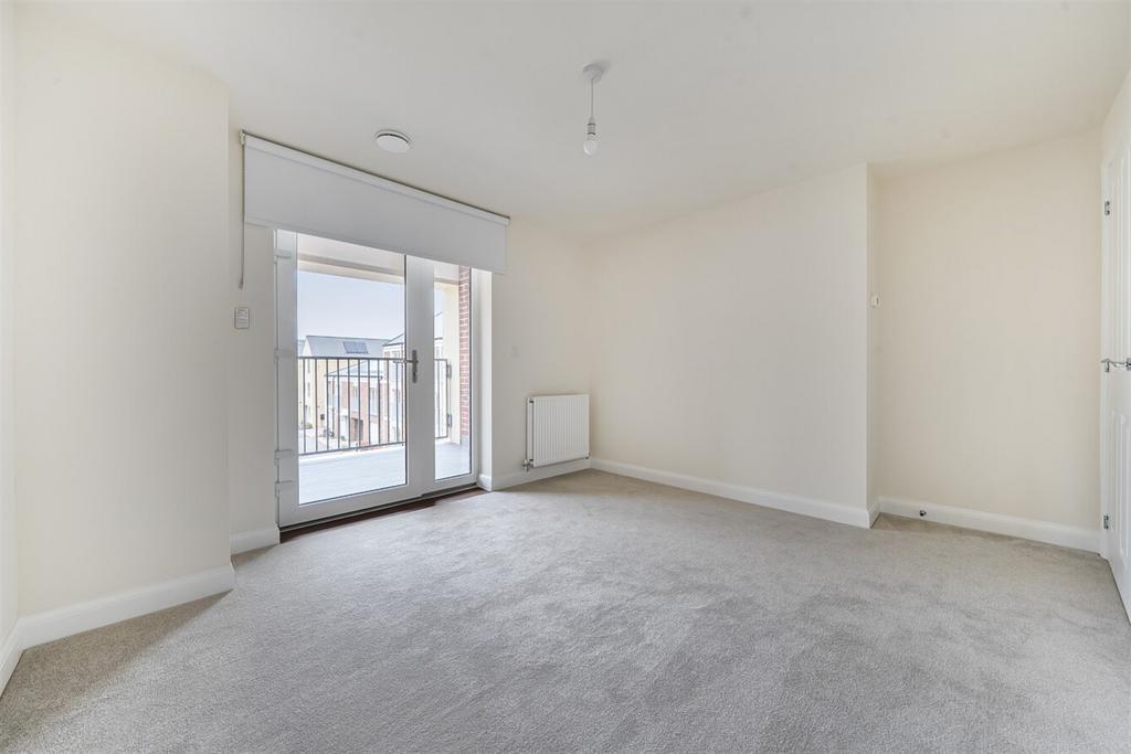 Apartment in Cambridge - View 3