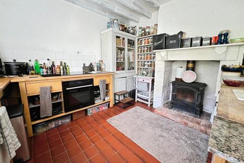 2 bedroom detached house for sale, Cefn Y Bryn, Nr. Sarn, Newtown