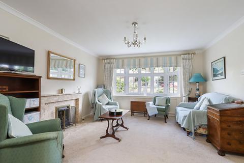 4 bedroom detached house for sale, Longhope Drive, Farnham, GU10
