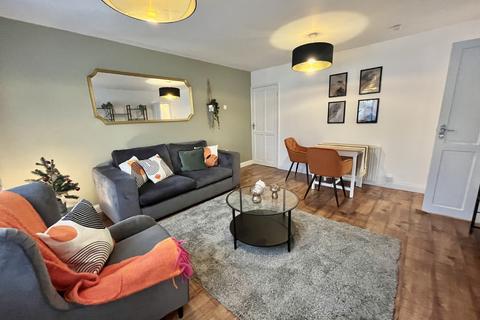 2 bedroom apartment to rent, Elm Close, NOTTINGHAM