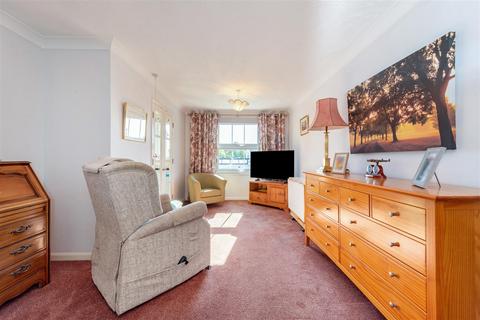 1 bedroom retirement property for sale, Stockbridge Road, Chichester